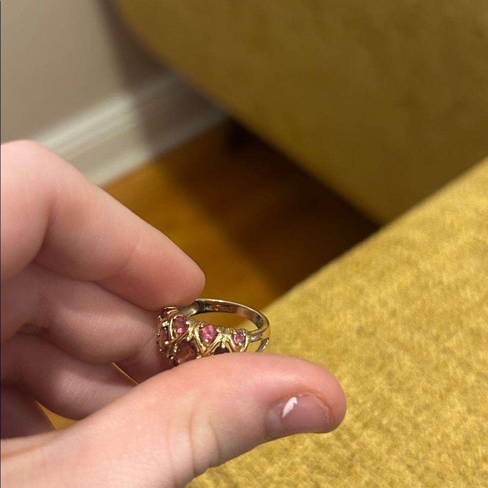Elegant 14 KT Gold and Pink Gemstone Ring - Picture 3 of 5